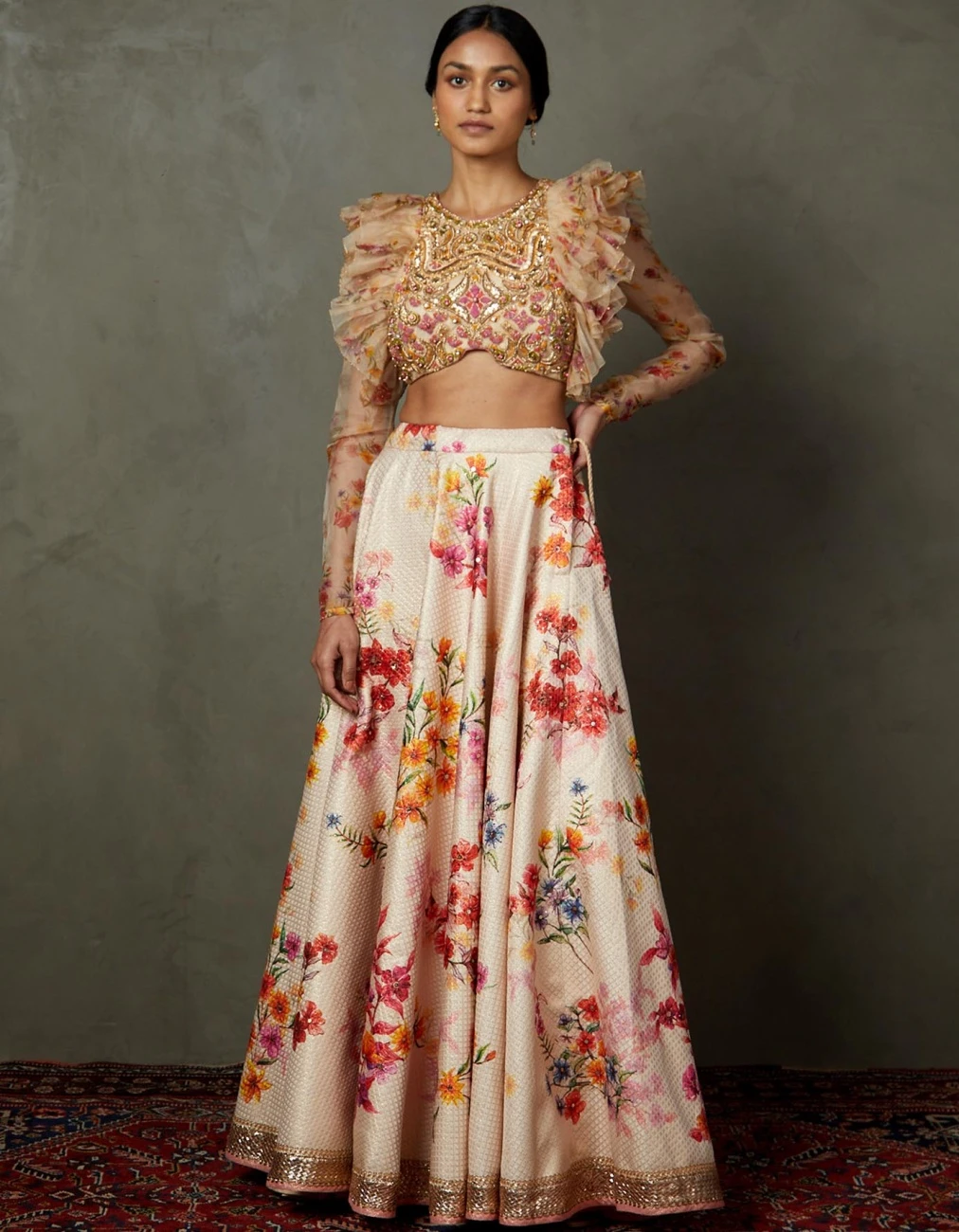 Off White & White Star Olivia Blouse And Skirt 3 Off White & White Star Olivia Blouse And Skirt