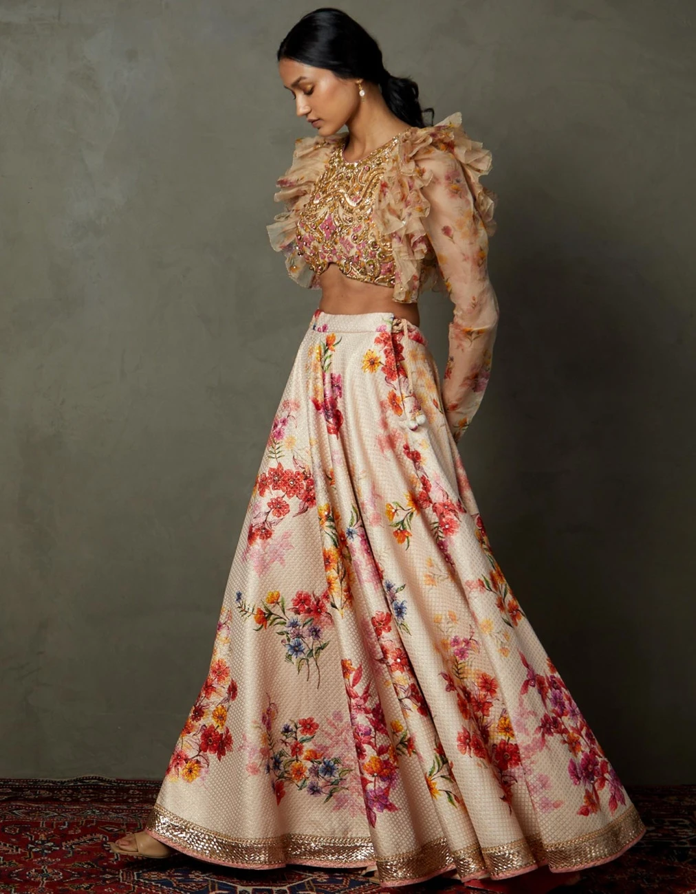 Off White & White Star Olivia Blouse And Skirt 4 Off White & White Star Olivia Blouse And Skirt - Image 2