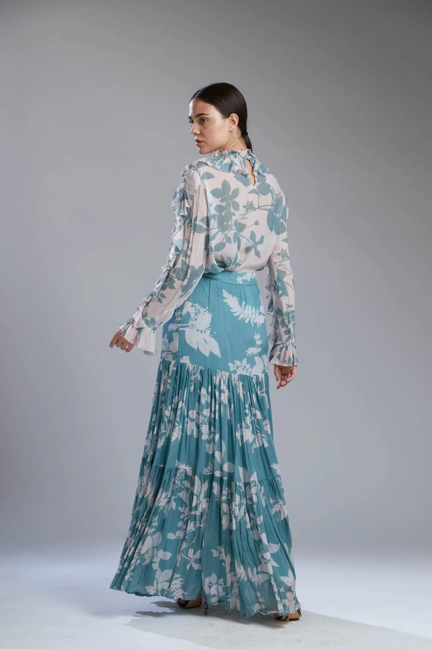 Vintage Sky Blue And White Floral Flared Skirt 6 Vintage Sky Blue And White Floral Flared Skirt - Image 4