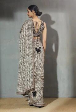 Black Full Embroidered Marodi Blouse With A Saree 7 Black Full Embroidered Marodi Blouse With A Saree -Incasee Ceantral b 10261