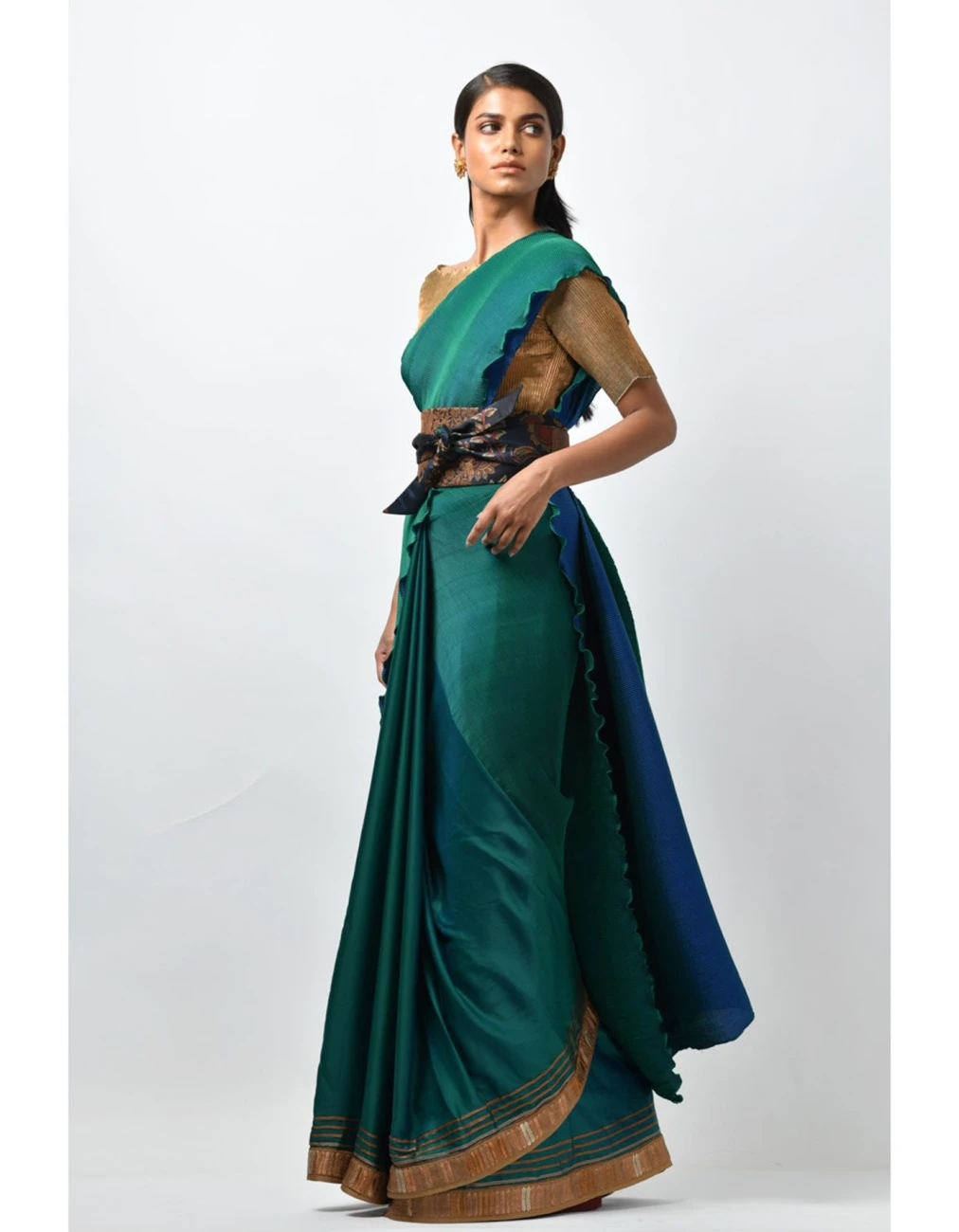 Gold Pleated Choli With Sleeves 5 Gold Pleated Choli With Sleeves - Image 3