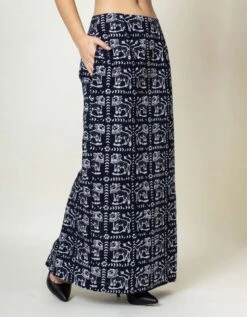 Black Abby Batik Skirt -Incasee Ceantral dl24sk0023