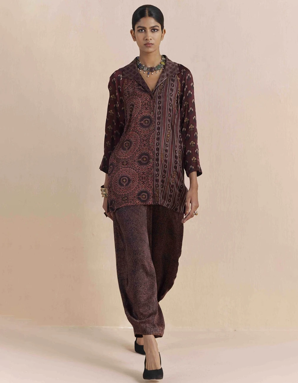 Maroon Mrida Raglan Sleeve Shirt 4 Maroon Mrida Raglan Sleeve Shirt - Image 2