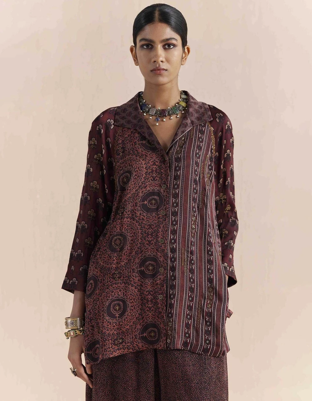 Maroon Mrida Raglan Sleeve Shirt 6 Maroon Mrida Raglan Sleeve Shirt - Image 4