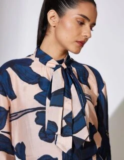 Beige And Blue Floral Bow Tie Shirt -Incasee Ceantral kofw231085 1