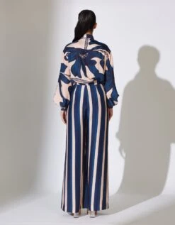 Beige And Blue Floral Bow Tie Shirt -Incasee Ceantral kofw23108b 1