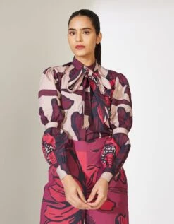 Beige And Maroon Floral Bow Tie Shirt -Incasee Ceantral kofw231265