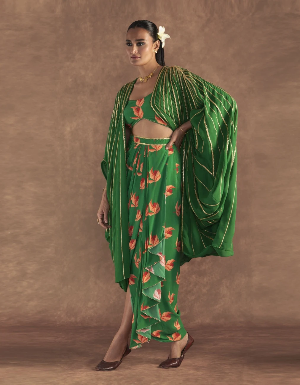 Nectar Cup Green Drape Skirt Set 4 Nectar Cup Green Drape Skirt Set - Image 2