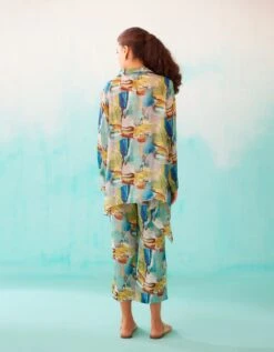 A Brushstroke Print Low Back Shirt -Incasee Ceantral nornmatizbtlbkshtb