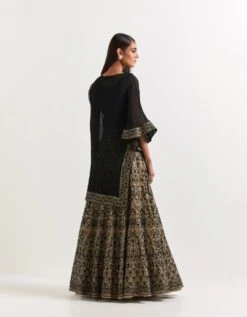 Black And Beige Cape With Skirt In Crinkle Georgette And Tissue Chanderi -Incasee Ceantral omcslac02ab