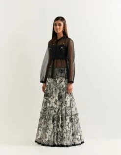 Black Top With Black And White Skirt In Organza And Georgette -Incasee Ceantral omshtflr03omskflr023