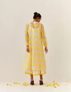 Yellow And White Kurta With A Crushed Inner 13 Yellow And White Kurta With A Crushed Inner -Incasee Ceantral ppss242317b