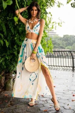 Luna Off White Ikat Splash Print Crepe Top With Front Slit Gathered Skirt -Incasee Ceantral psts00305 1