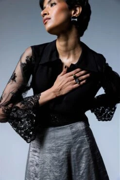 Black Shirt -Incasee Ceantral shrtblkcfnshn3