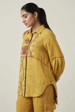 Yellow Gulzaar High Low Shirt -Incasee Ceantral ss2305d3