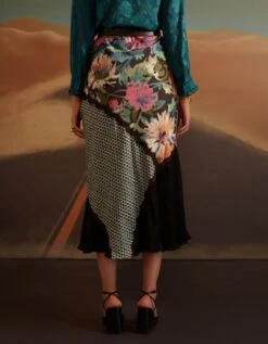 Midi Skirt With Lace Detailing -Incasee Ceantral veaw2371b